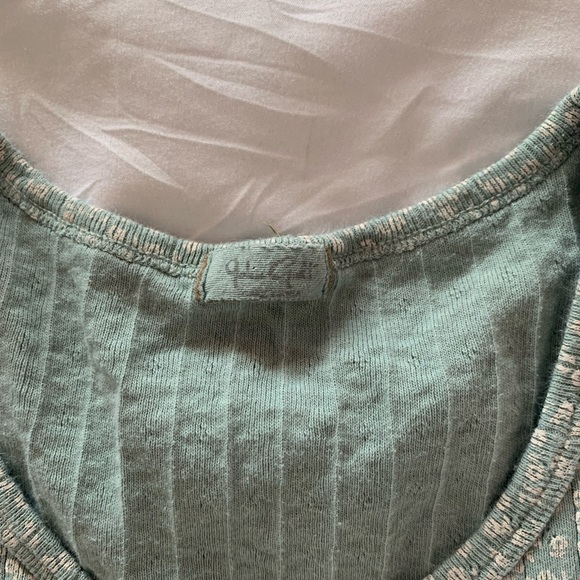 Light seafoam crop top with flowers from PacSun! - Picture 2 of 3